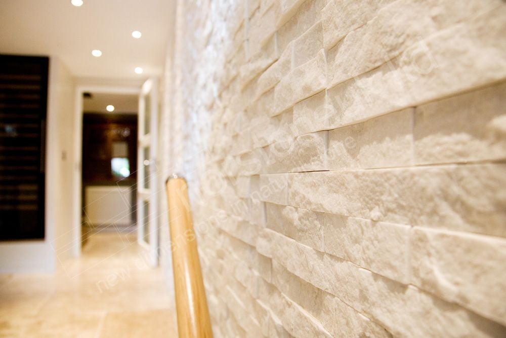 Interior Image -5c825dc4035e7